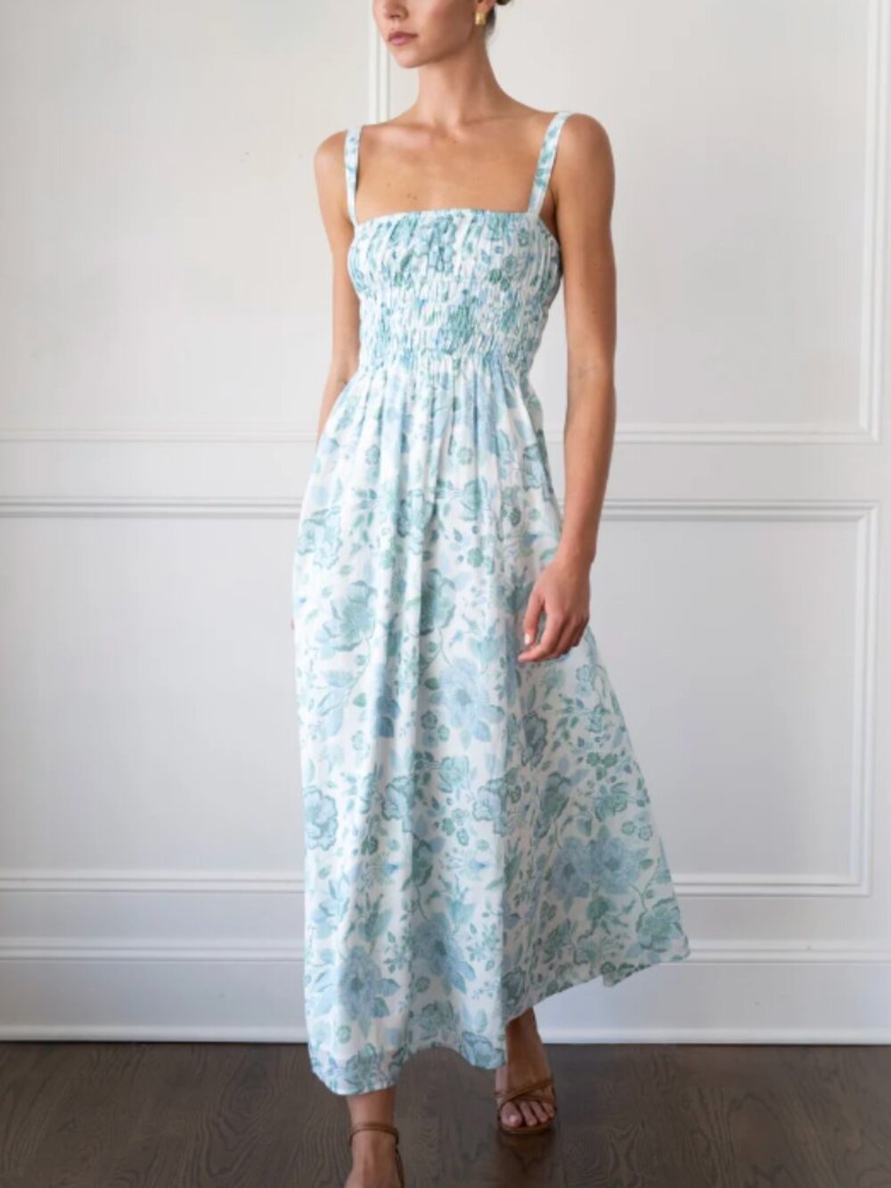 La Maregold June Sleeveless Blue Floral Smocked Maxi Dress Sz L NWT
